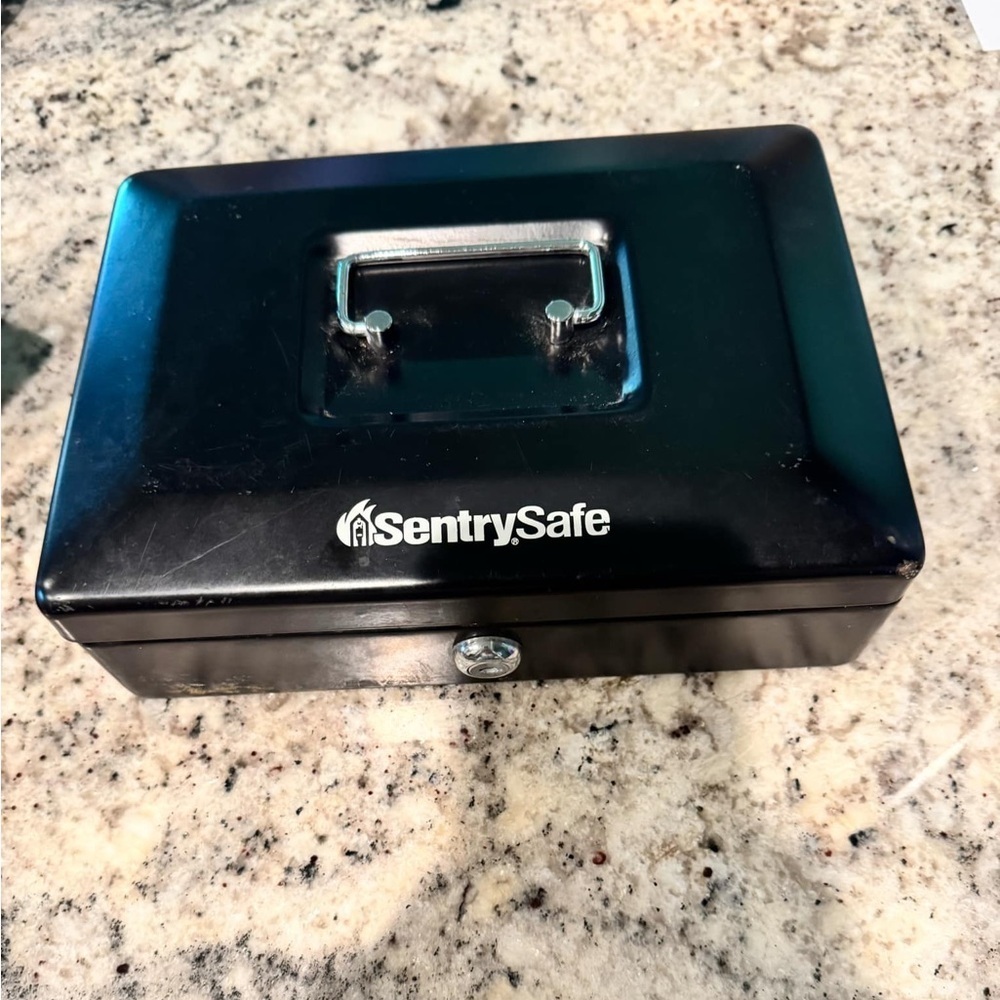 SentrySafe money organizer Black Lock Box NO KEY 10x7in